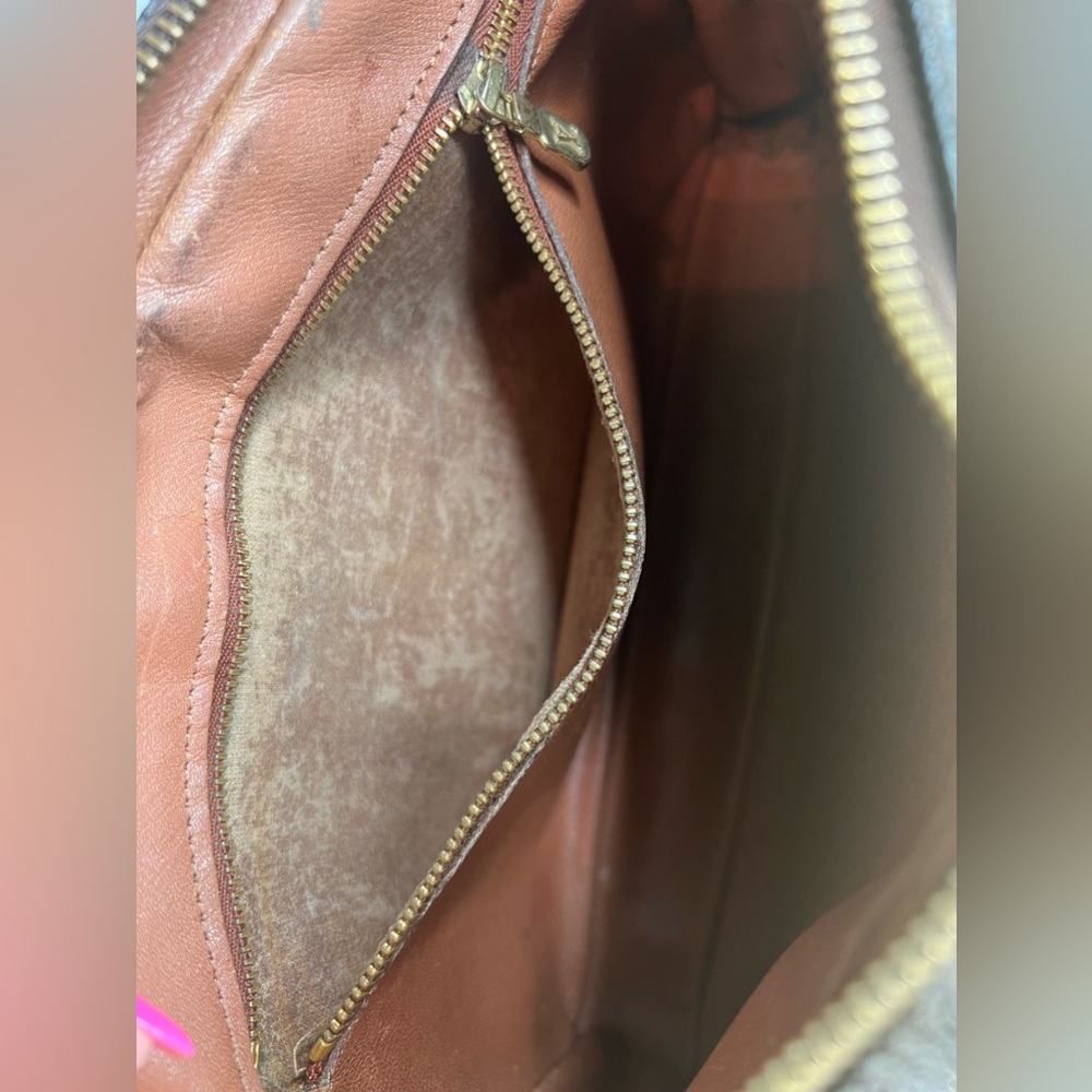Authentic Louis Vuitton Clutch - Picture 11 of 12